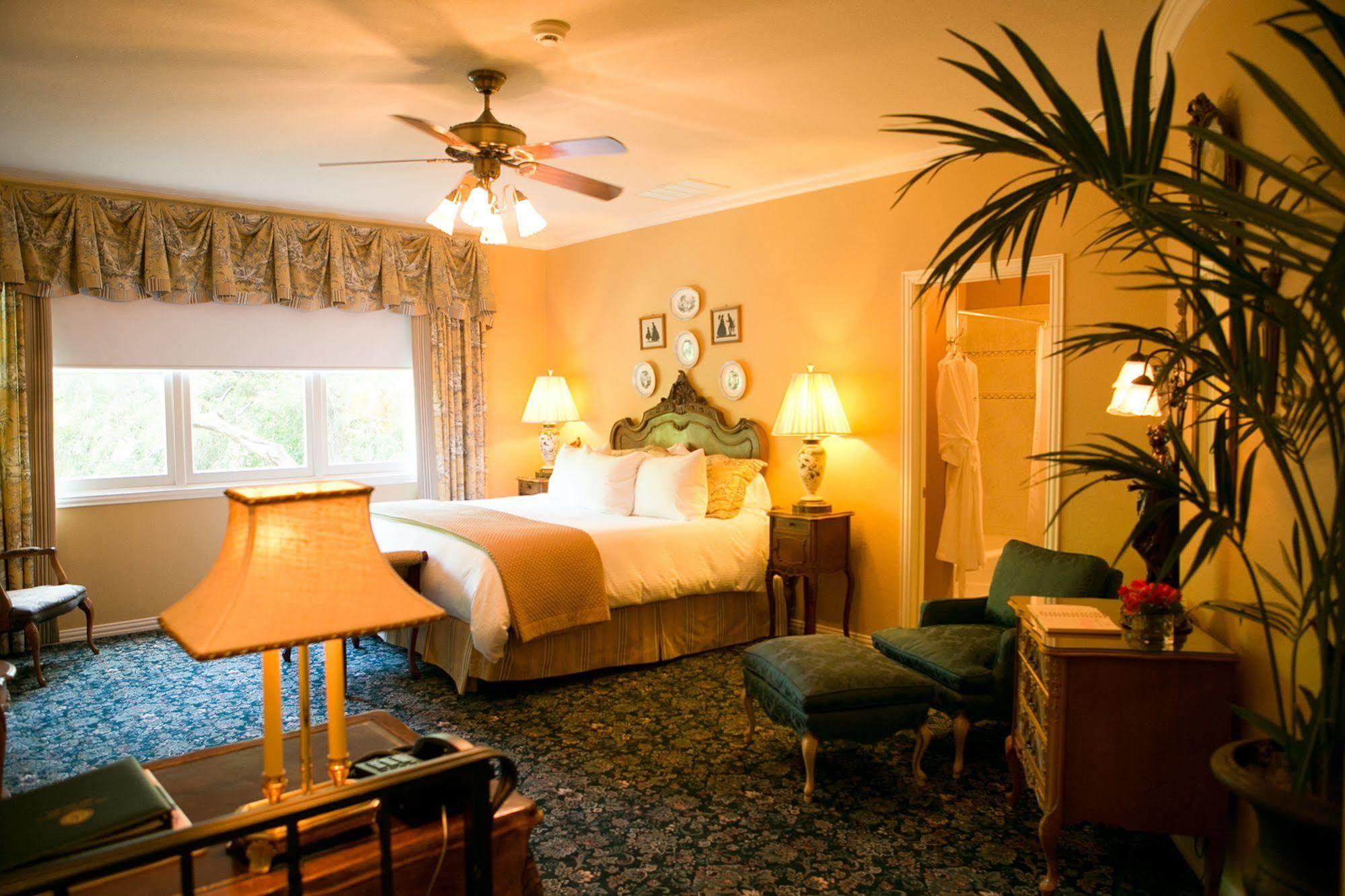 The Sanford House Inn & Spa Арлингтън Екстериор снимка