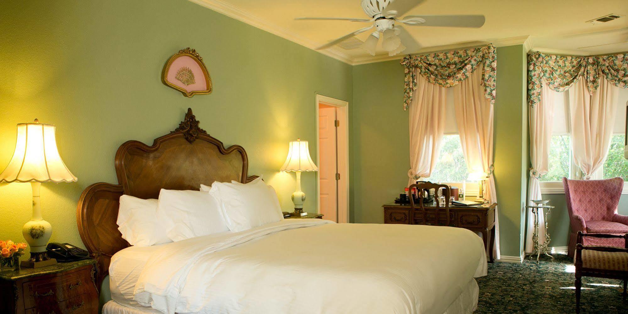 The Sanford House Inn & Spa Арлингтън Екстериор снимка